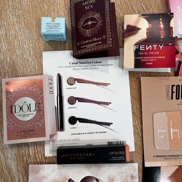 33 NWT Travel Size Beauty Minis - Picture 2 of 9